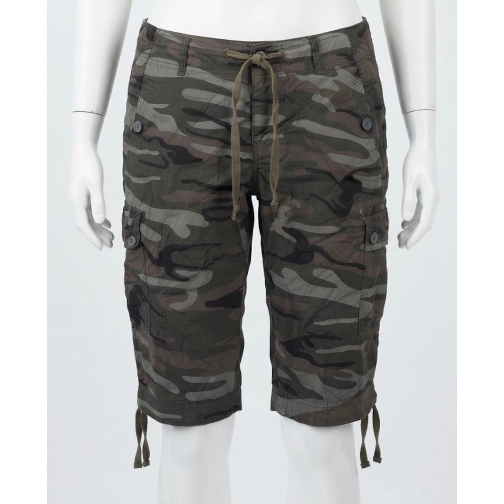 Style Me Camo Cargo Shorts Green Brown Size 8 Knee Length Utility Drawstring